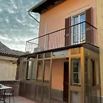 La Casa Della Corte - Monferratohome Semesterbostad Viarigi