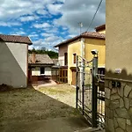 Semesterbostad La Casa Della Corte - Monferratohome *