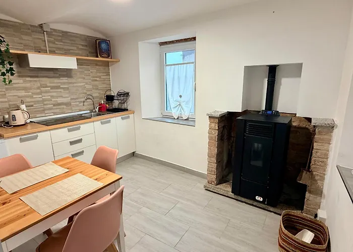 La Casa Della Corte - Monferratohome 度假居